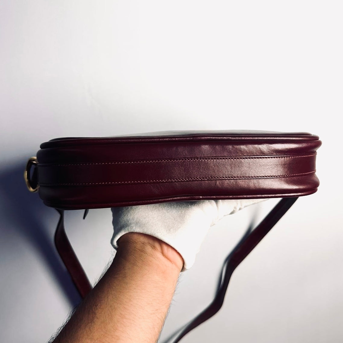 Cartier Must / Mast de Cartier Burgundy Red Maroon GHW Smooth Leather Zip East West Shoulder Sling Bag