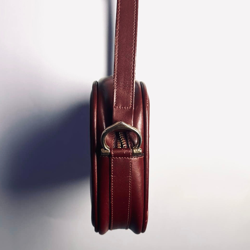 Cartier Must / Mast de Cartier Burgundy Red Maroon GHW Smooth Leather Zip East West Shoulder Sling Bag