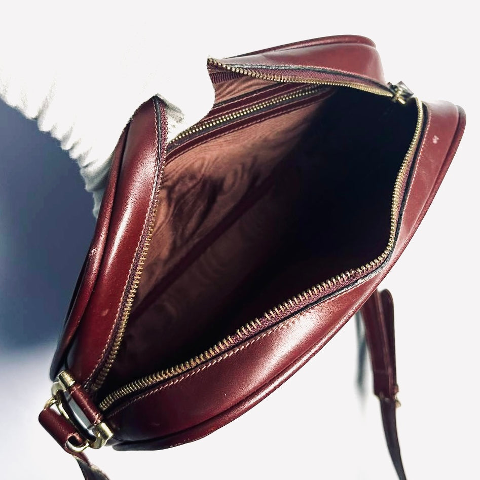 Cartier Must / Mast de Cartier Burgundy Red Maroon GHW Smooth Leather Zip East West Shoulder Sling Bag