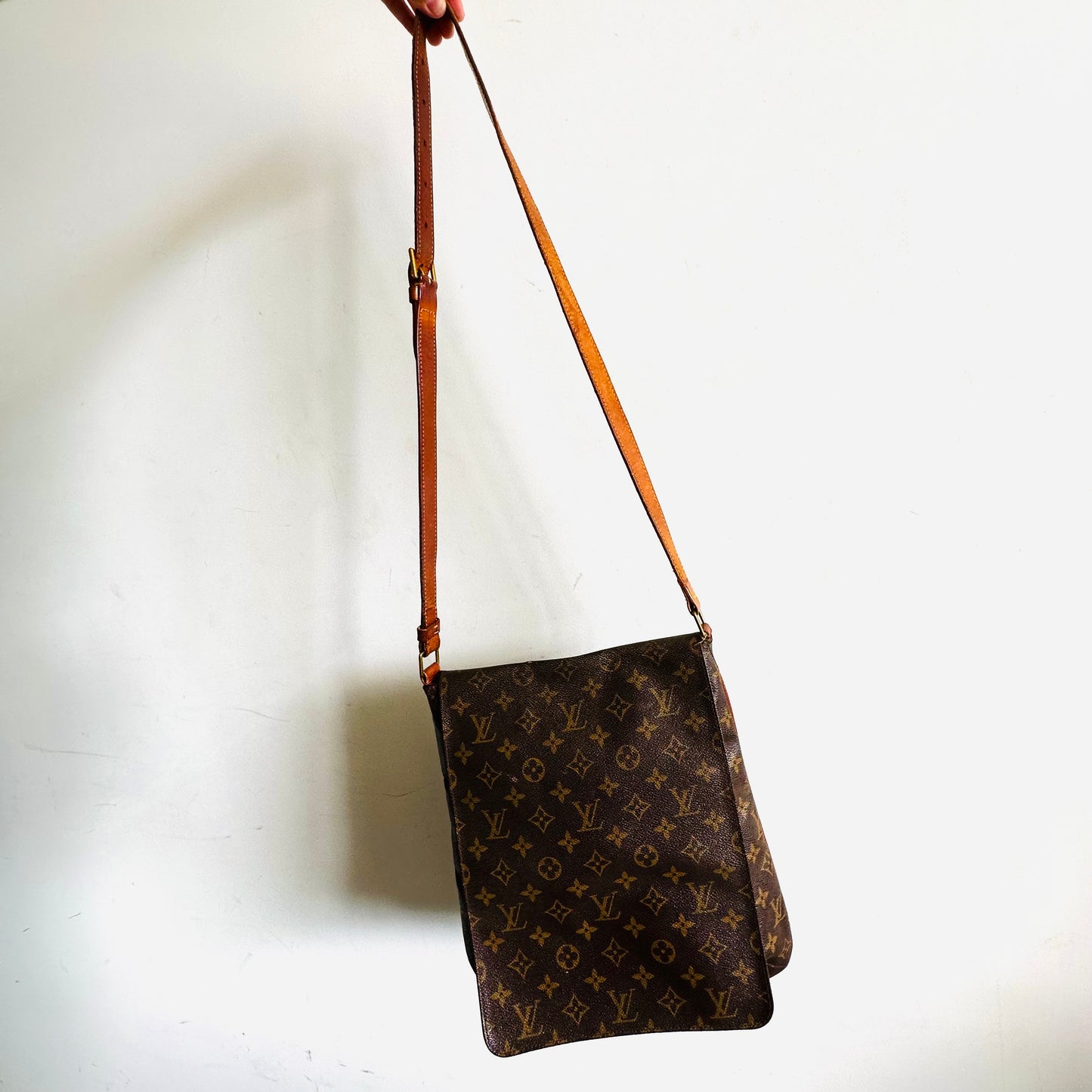 Louis Vuitton LV Musette Salsa Monogram Logo GHW Flap Shoulder Sling Bag