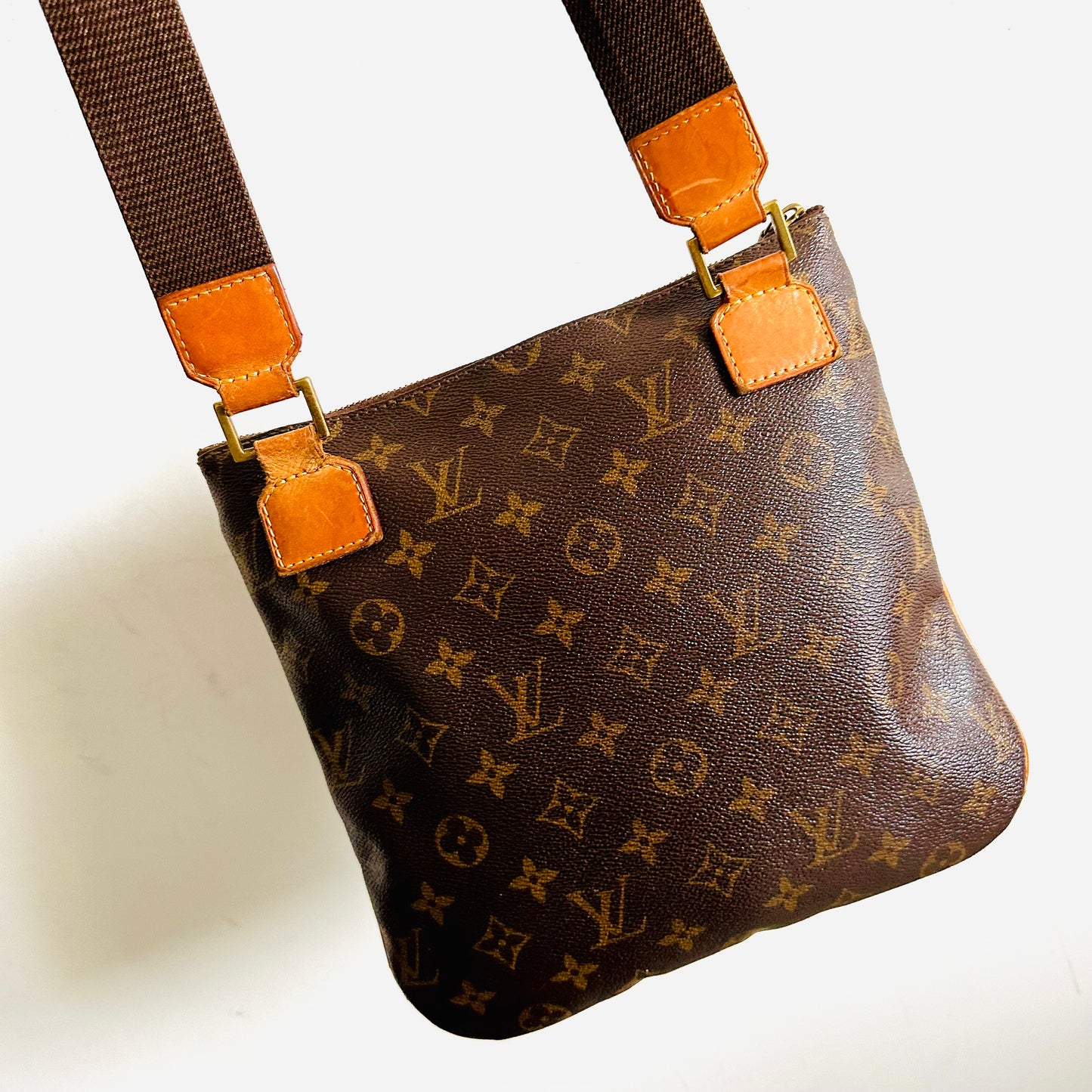 Louis Vuitton LV Bosphore Monogram Logo GHW Messenger Shoulder Sling Bag