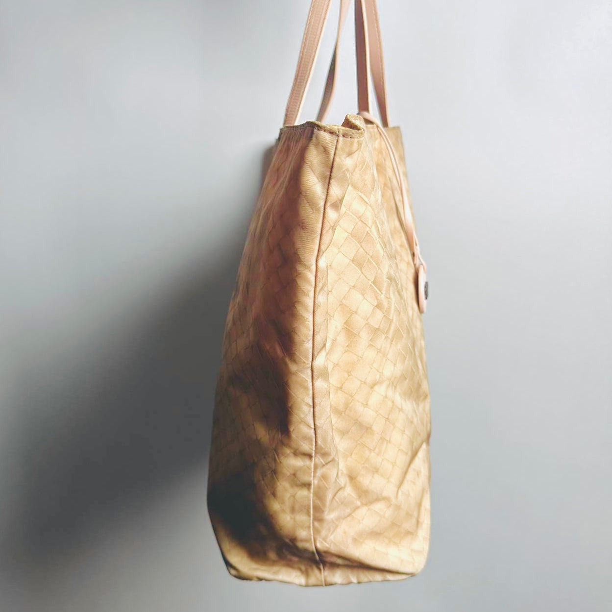 Bottega Veneta BV Cream Beige Intrecciato Intrecciomirage Printed Woven Fabric Shopper Shoulder Tote Bag