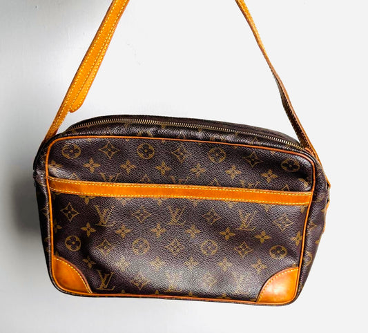 Louis Vuitton LV Trocadero Monogram Logo GHW Camera Shoulder Sling Bag