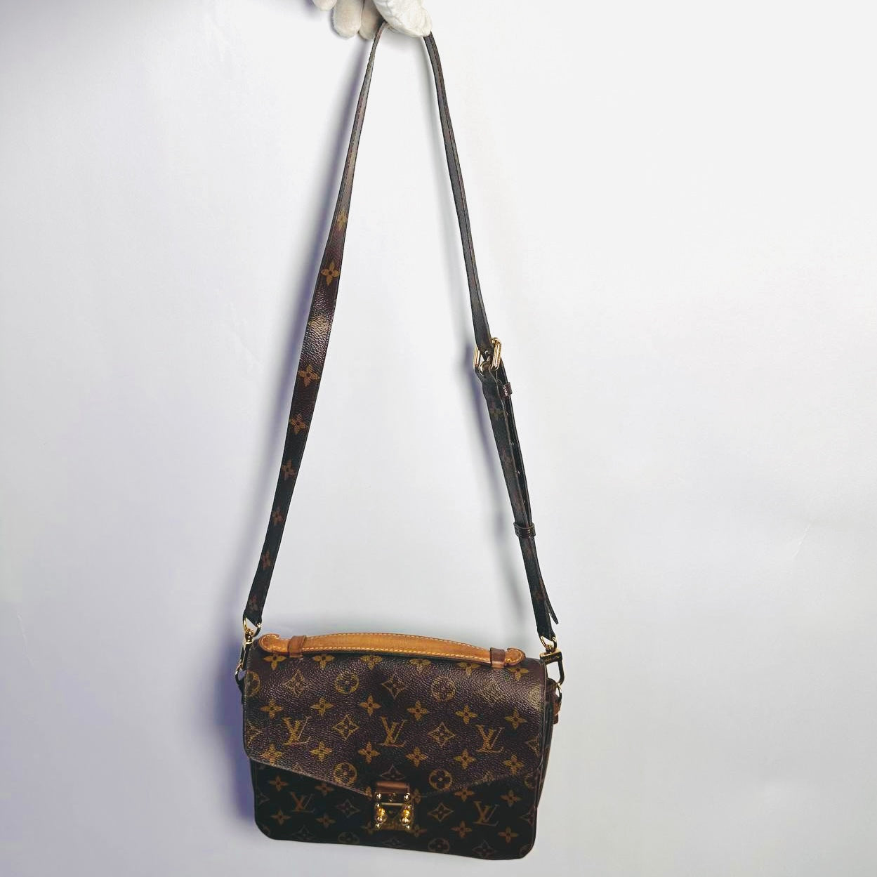 Louis Vuitton LV Pochette Metis Monogram Logo GHW 2-Way Flap Top Handle Shoulder Sling Bag