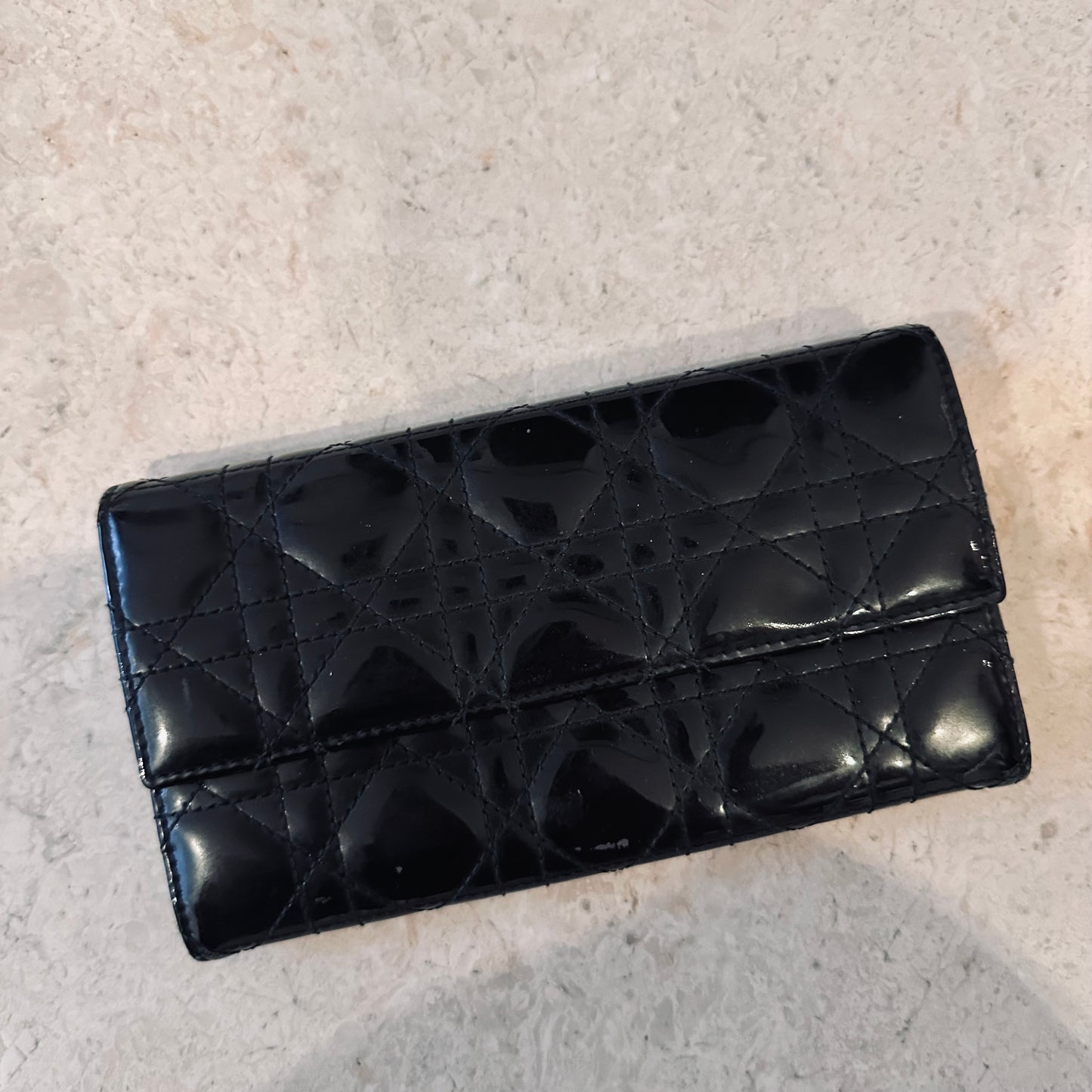 Christian Dior Black GHW Lady Dior WOC CD Monogram Logo Quilted Cannage Patent Chain Long Flap Wallet On Chain Shoulder Bag