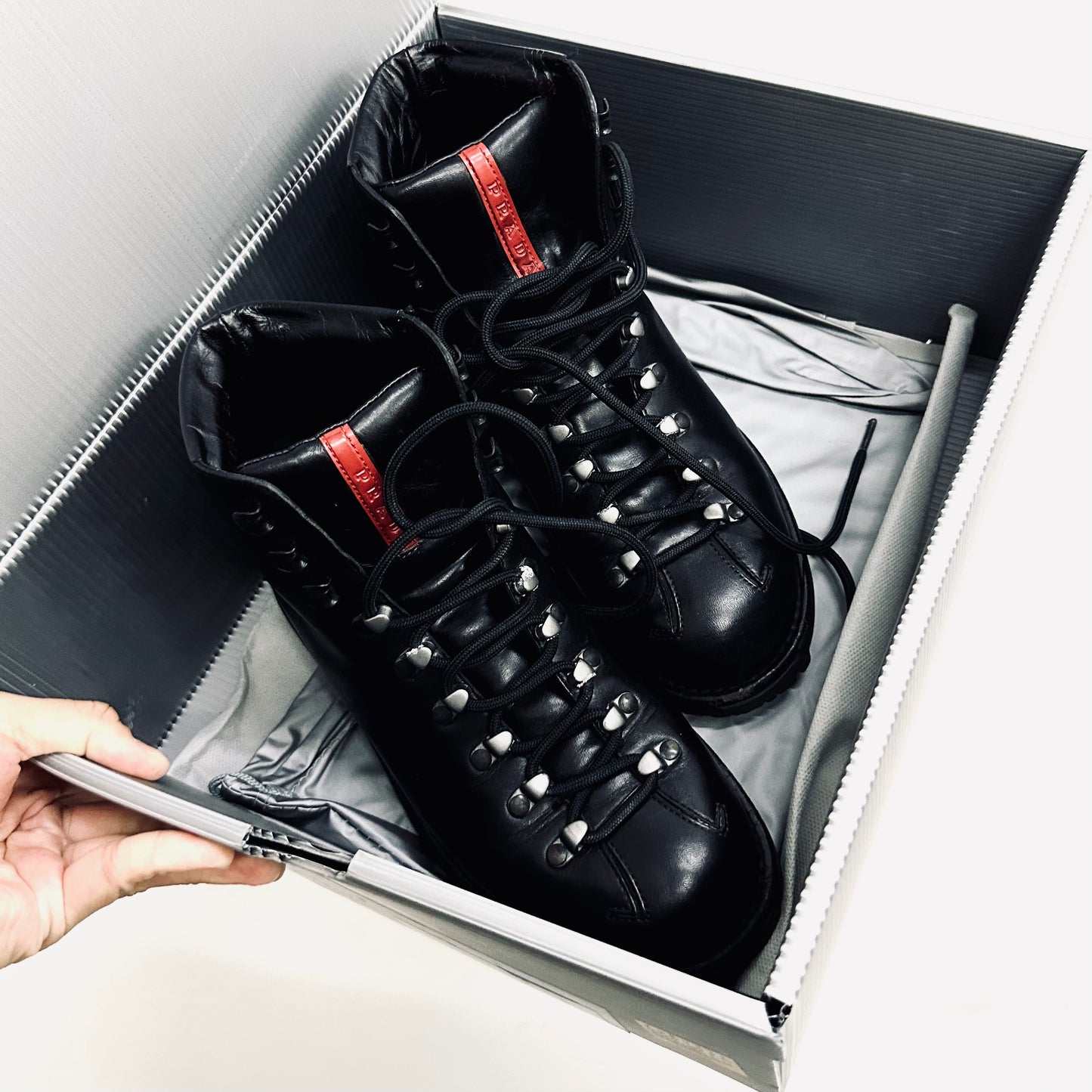 Prada Black Monogram Logo Padded Smooth Leather Calzature Donna Tecno Skiskolae Lace Up Chunky Boots Shoes