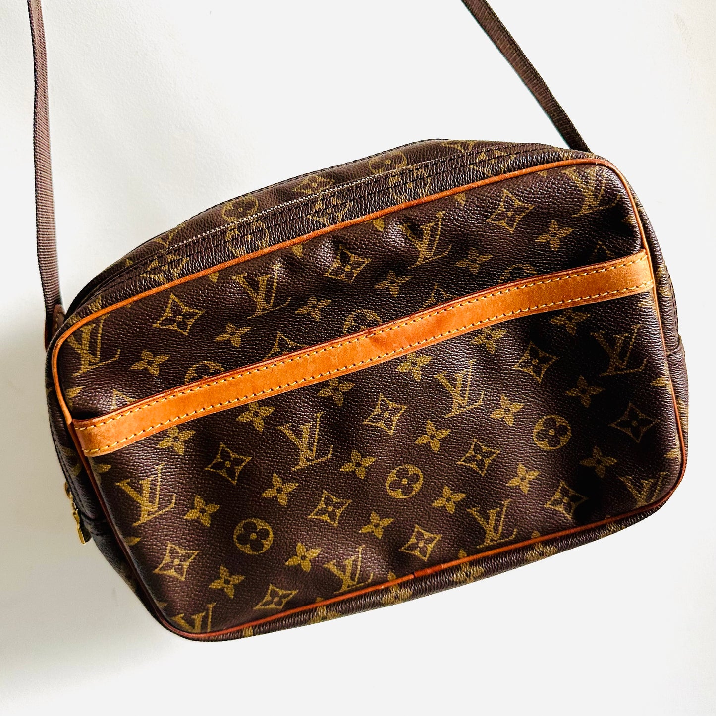 Louis Vuitton LV Monogram Logo GHW Reporter Messenger Shoulder Sling Bag