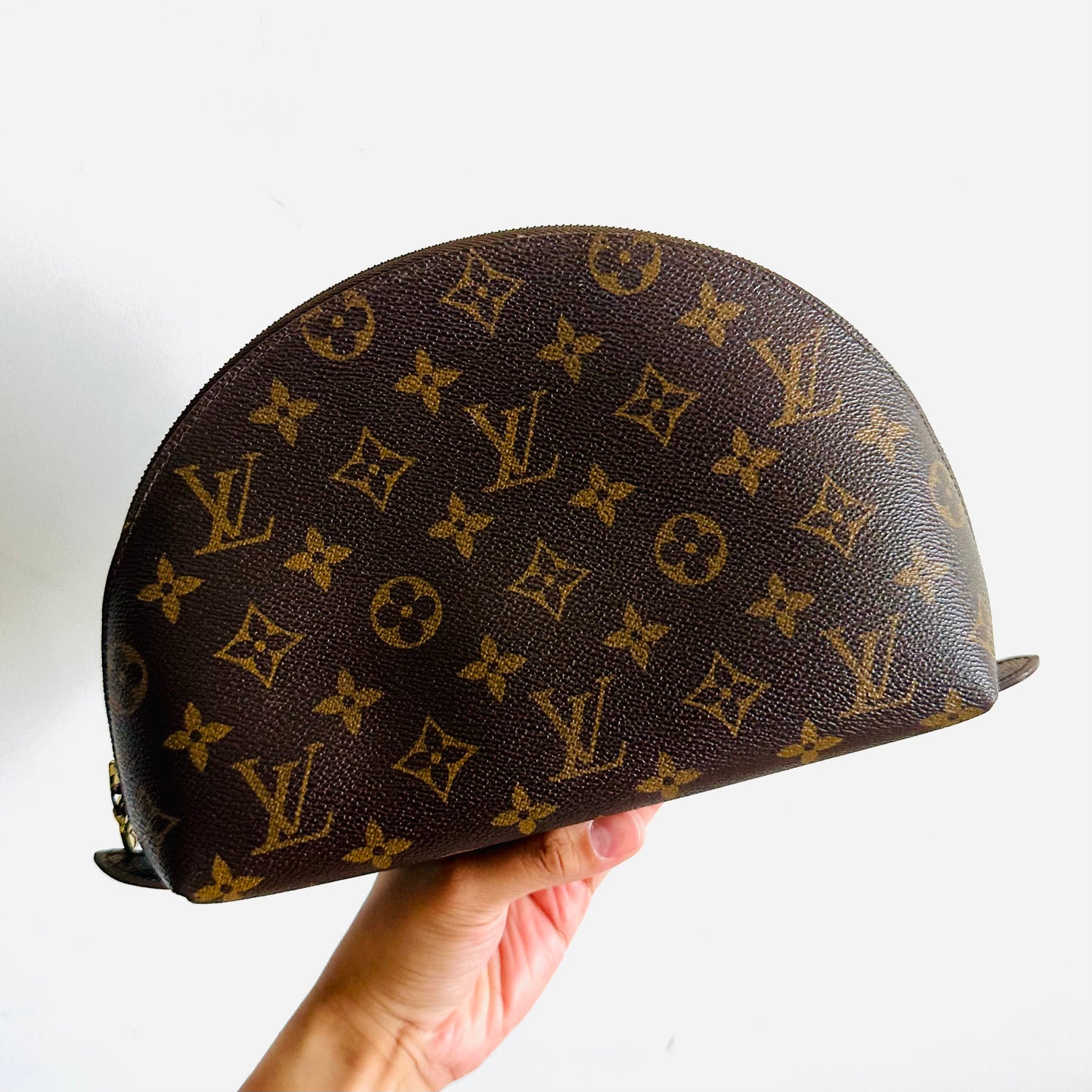 Louis Vuitton LV Monogram Logo GHW Toiletry Pouch Case Vintage Clutch