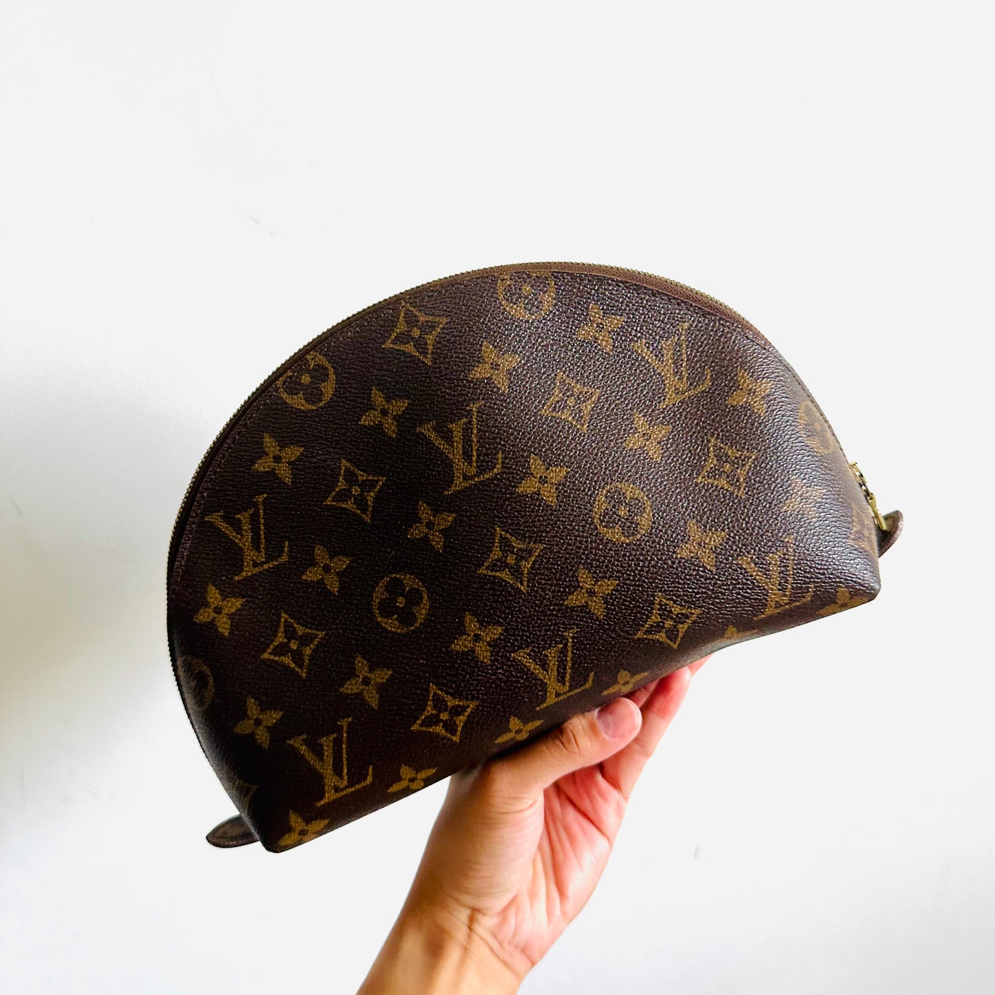 Louis Vuitton LV Monogram Logo GHW Toiletry Pouch Case Vintage Clutch