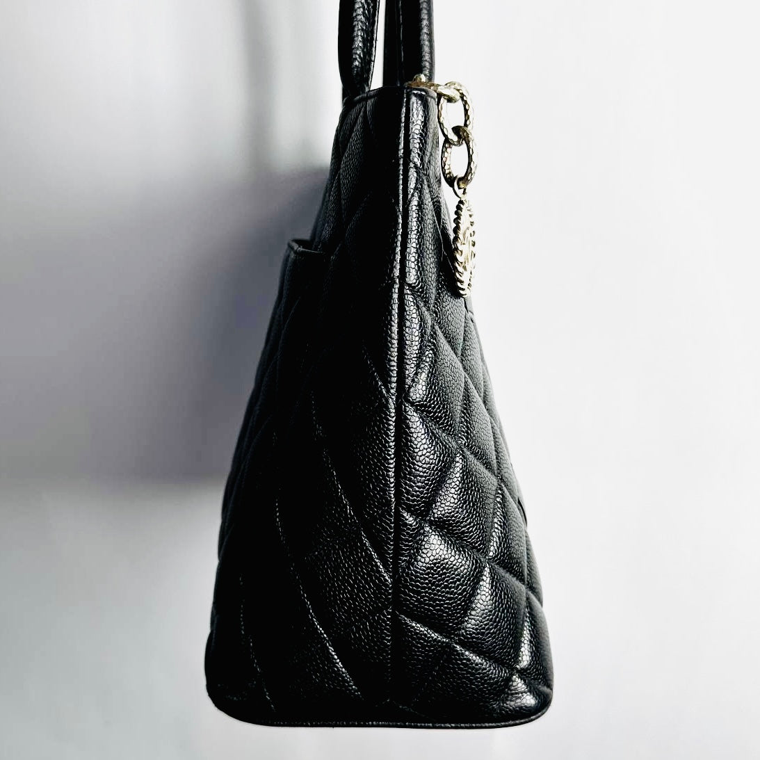 Chanel Black Medallion Giant CC Monogram Logo Quilted Caviar Shoulder Shopper Tote Bag 6s