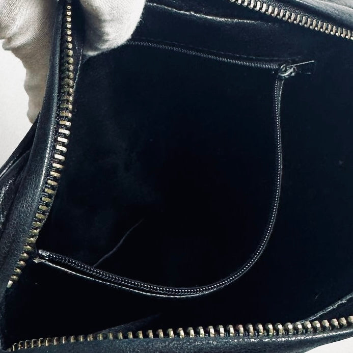 Chanel Black GHW Quilted Lambskin CC Monogram Logo Tassel Fringe Vintage Zip Camera Chain Shoulder Sling Bag 0s
