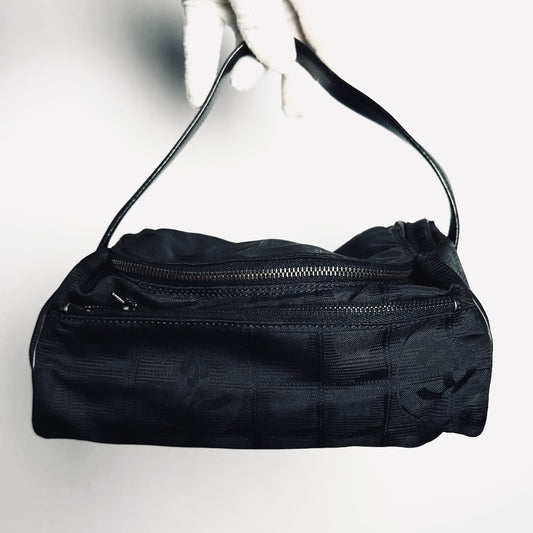 Chanel Black Travel Line Quilted Jacquard CC Monogram Logo Shoulder Pochette Accessories Hobo Baguette Bag 6s