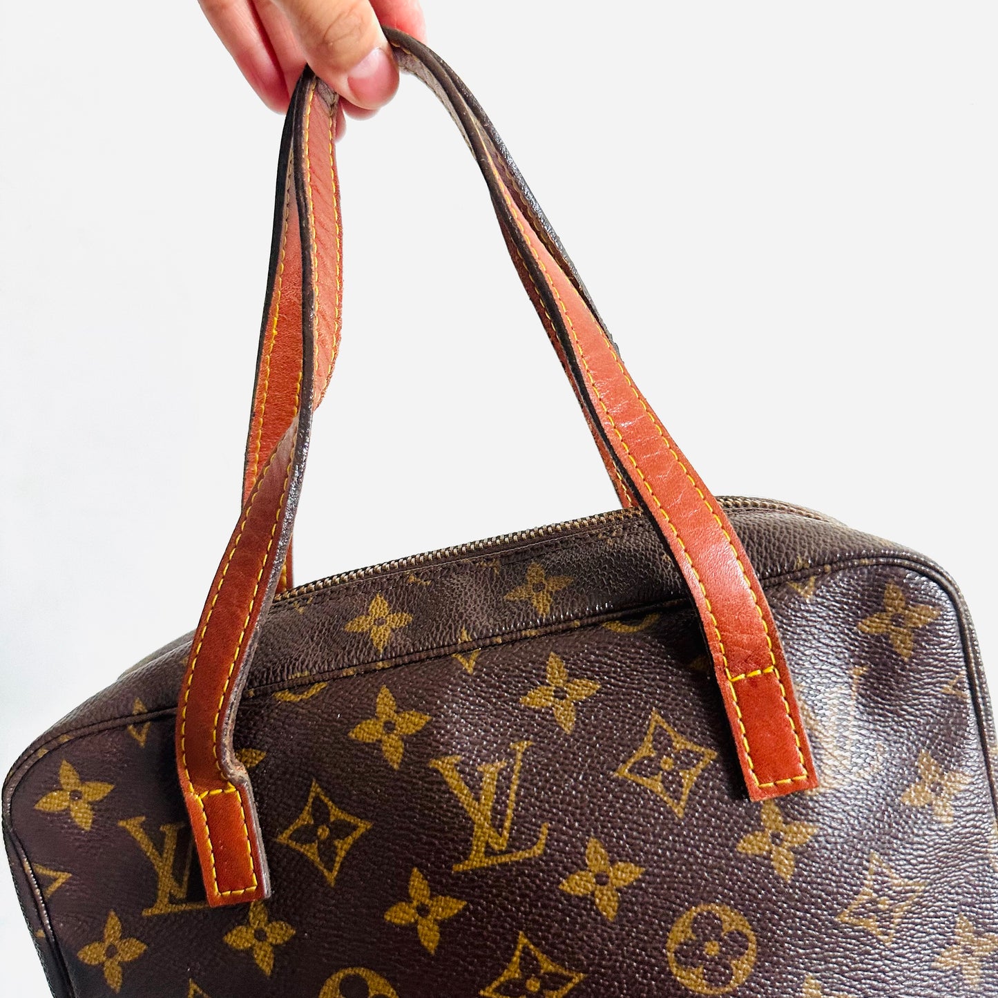 Louis Vuitton LV Cite MM Monogram Logo Shoulder Shopper Tote Bag