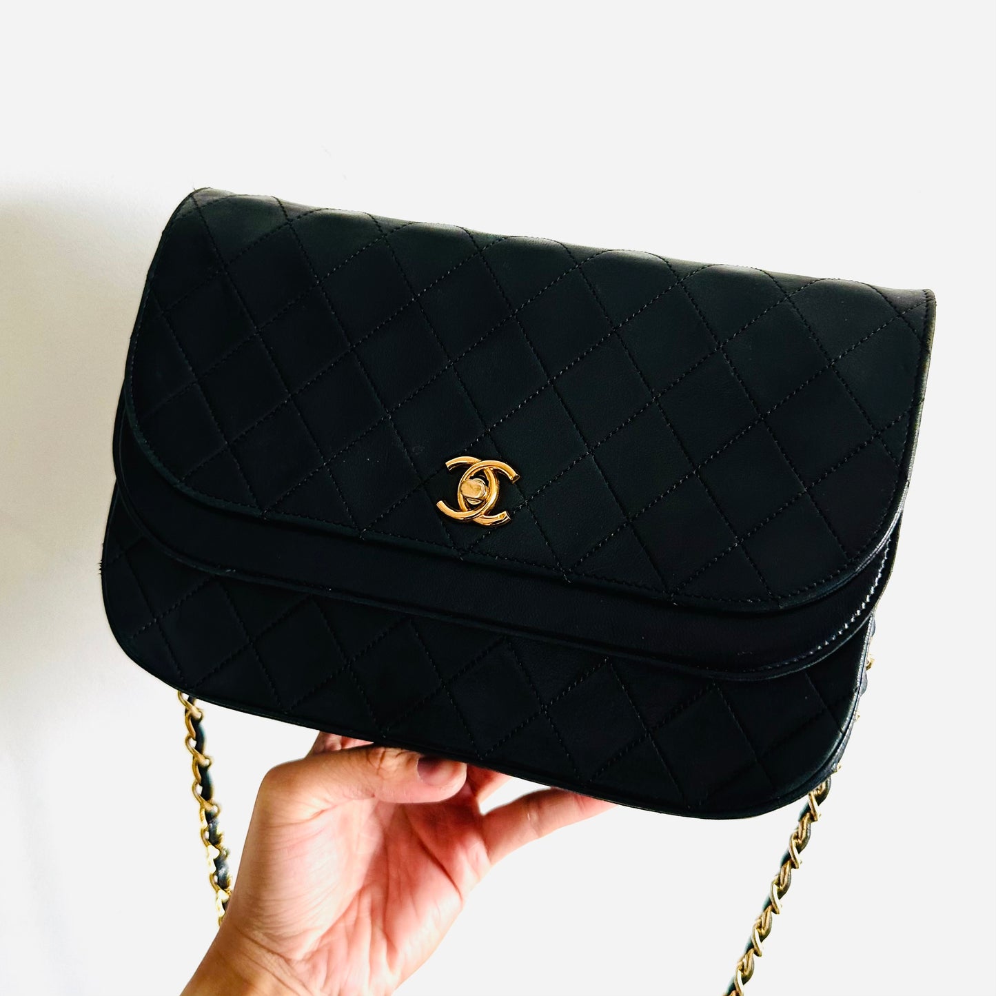 Chanel CC Black GHW Logo Medium Classic Double Flap DF Quilted Lambskin Turnlock Vintage Shoulder Sling Bag