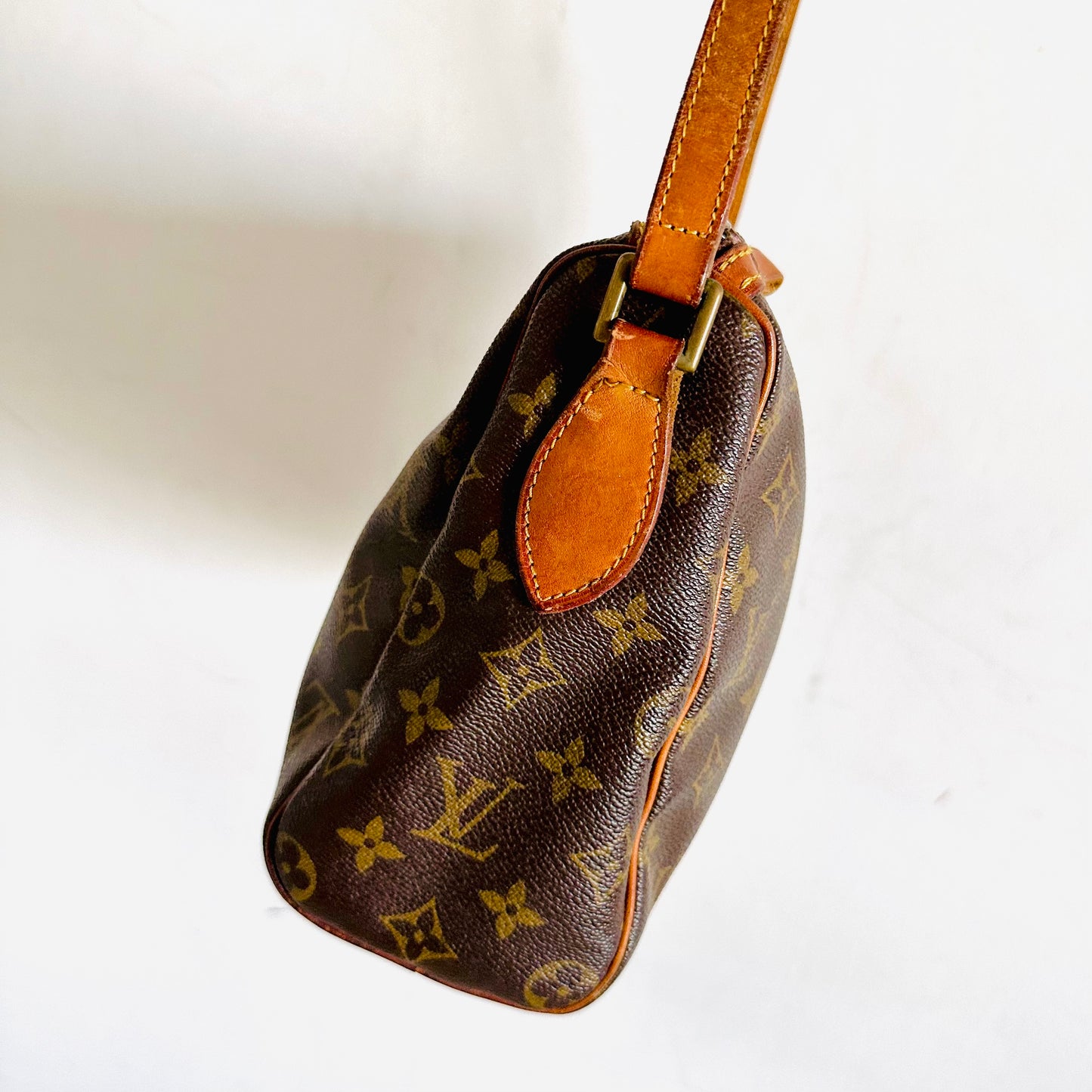 Louis Vuitton LV Tulle Lee Monogram Logo GHW Camera Shoulder Sling Bag