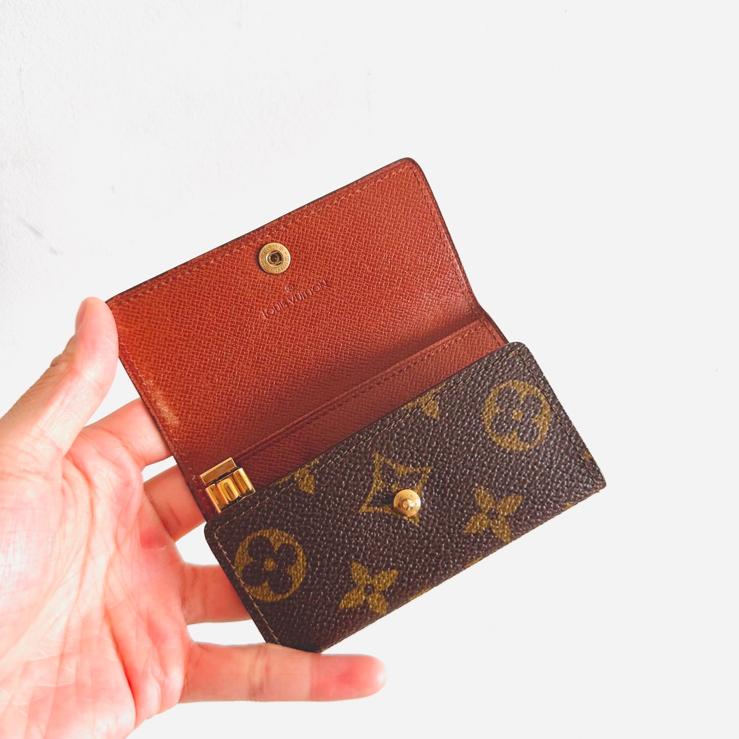 Louis Vuitton LV Monogram Logo GHW Flap Compact 6 Key Cles Holder Wallet