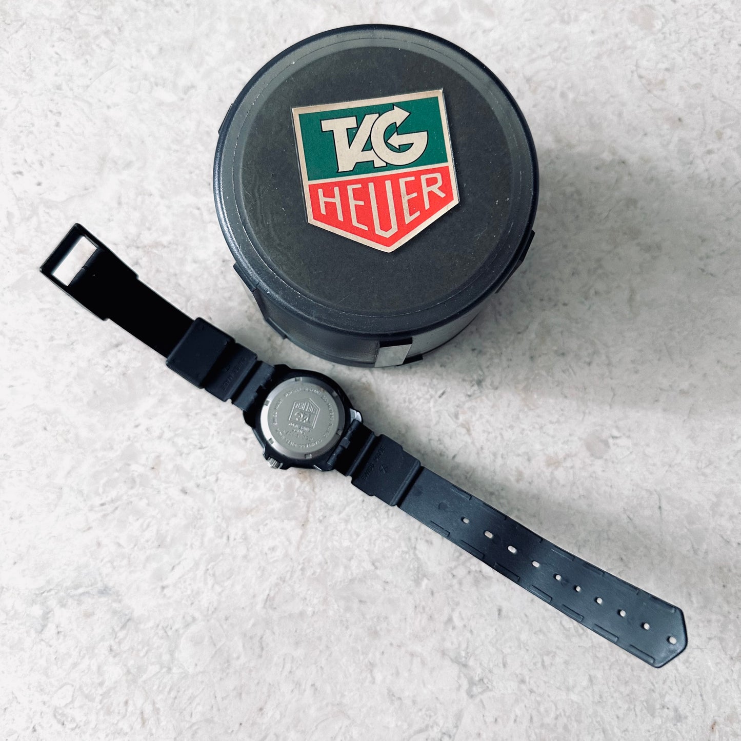 Tag Heuer F1 Formula 1 Black / Red Stainless Steel Rubber Strap Quartz 34MM Watch