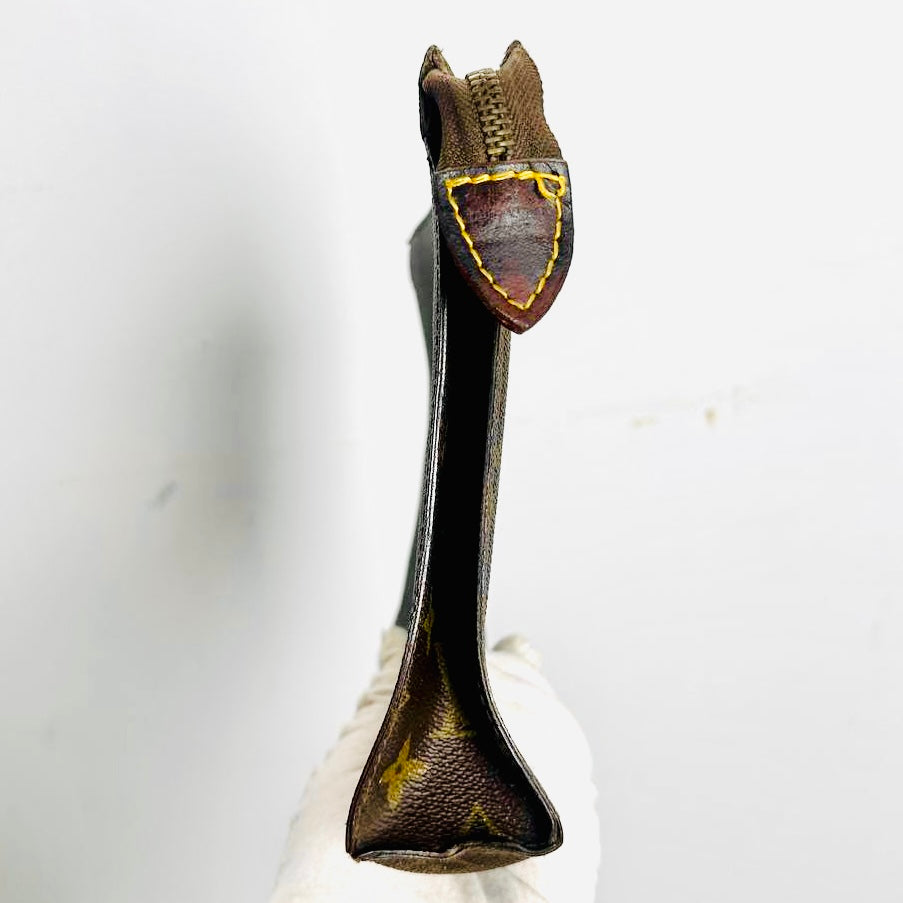 Louis Vuitton LV Monogram Logo GHW Toiletry Pouch 26 Vintage Clutch