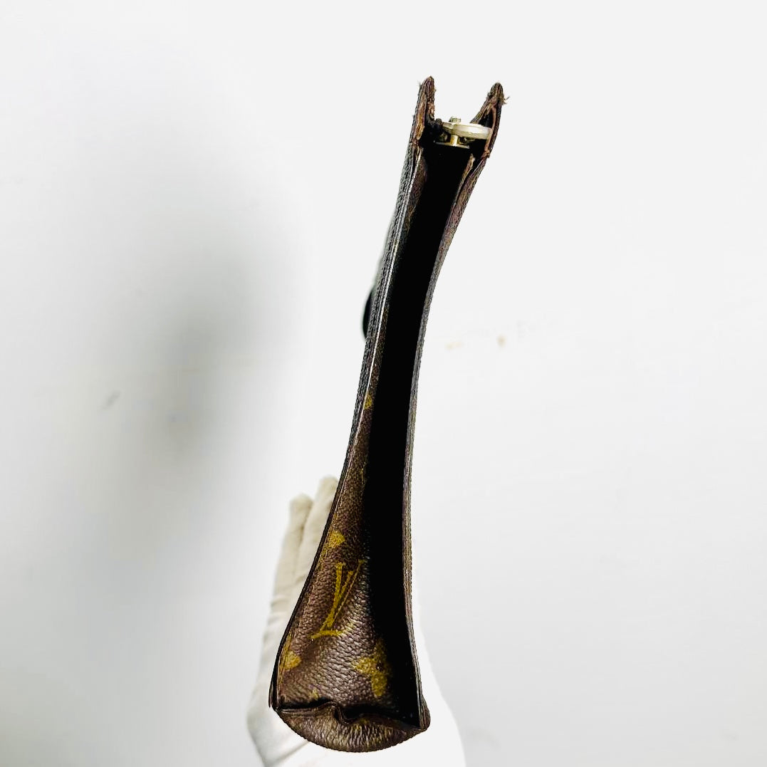 Louis Vuitton LV Monogram Logo GHW Toiletry Pouch 26 Vintage Clutch