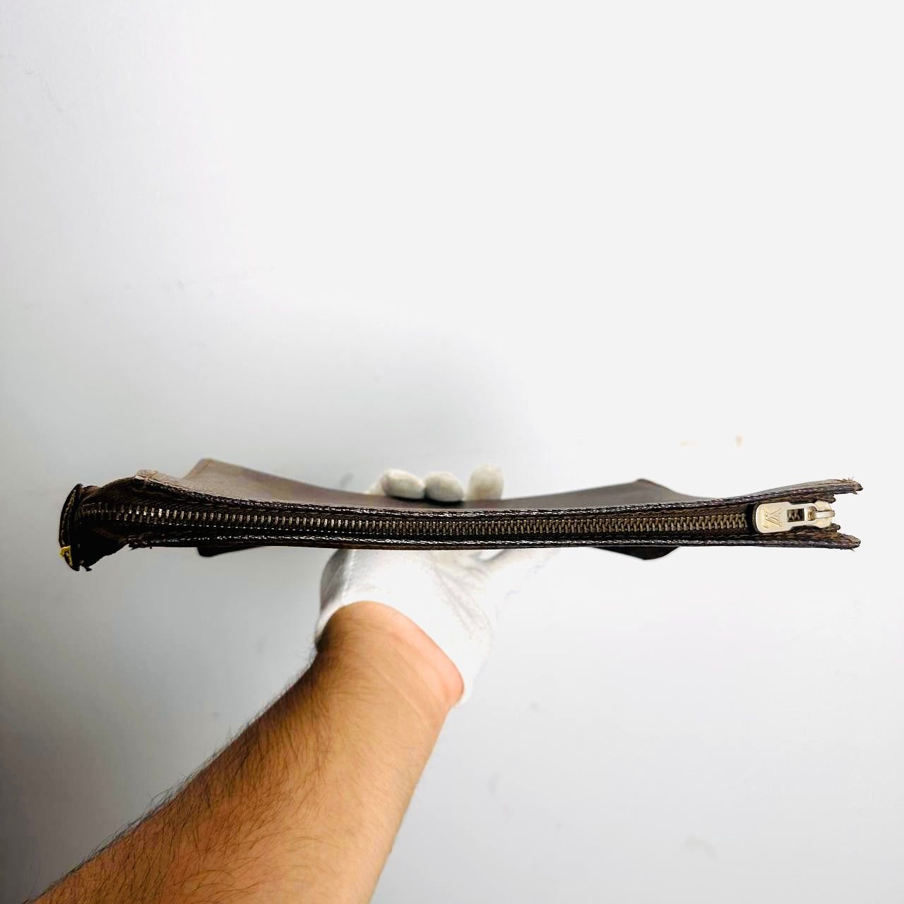 Louis Vuitton LV Monogram Logo GHW Toiletry Pouch 26 Vintage Clutch