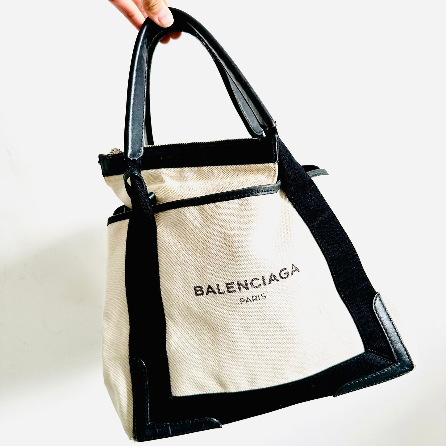 Balenciaga Cabas Black / White Monogram Logo Small S Structured Shoulder Tote Bag With Pouch