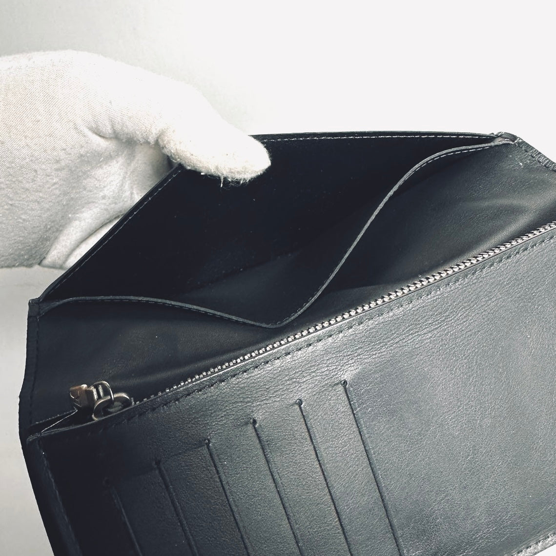 Louis Vuitton LV Brazza Damier Infini Leather Monogram Logo Long Bifold Flap Wallet