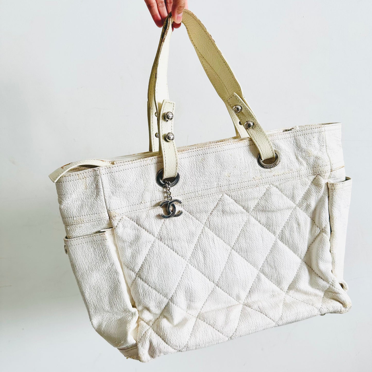 Chanel White Paris Biarritz CC Monogram Logo Quilted Coated Fabric & Leather Shopper Shoulder Tote Bag With Pockets 12s