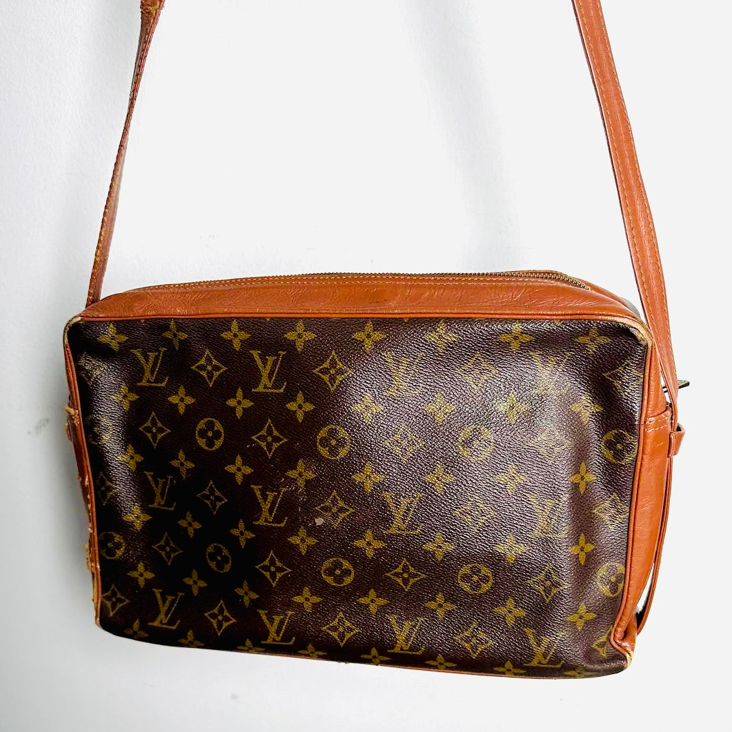Louis Vuitton LV Sac Camera Monogram Logo GHW Bandouliere Vintage Shoulder Sling Bag