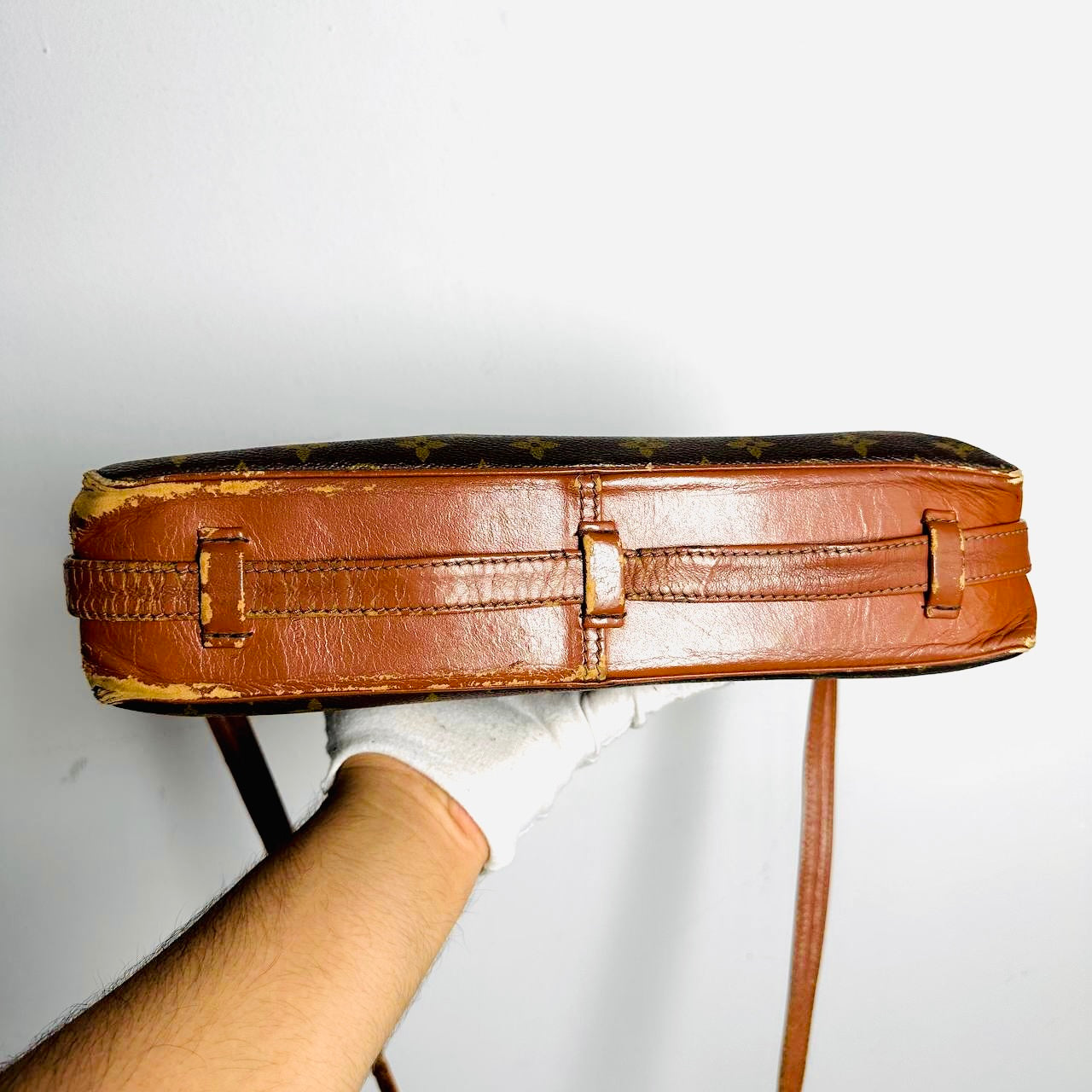 Louis Vuitton LV Sac Camera Monogram Logo GHW Bandouliere Vintage Shoulder Sling Bag