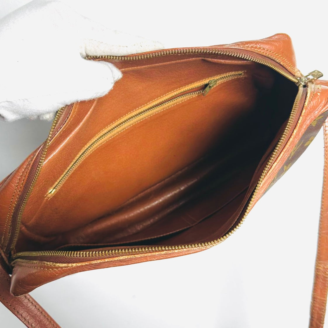 Louis Vuitton LV Sac Camera Monogram Logo GHW Bandouliere Vintage Shoulder Sling Bag