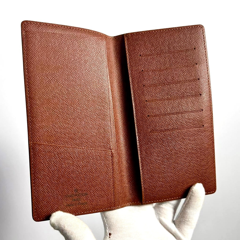 Louis Vuitton LV Brazza Monogram Logo Long Bifold Flap Flat Wallet