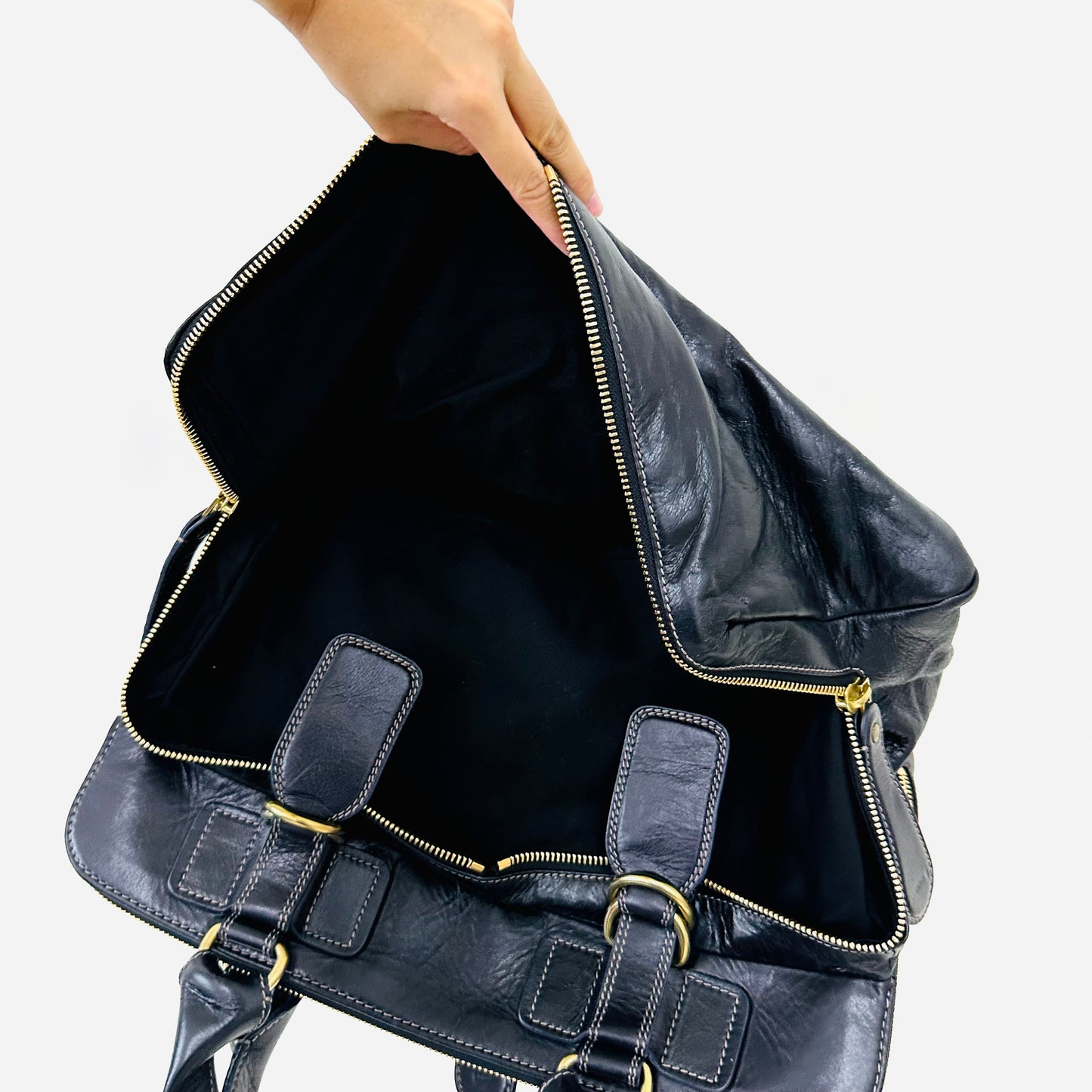 Chloe Black GHW Bahrain Leather Classic Monogram Logo Zip Shoulder Shopper Tote Bag