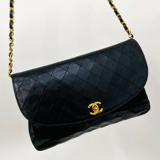 Chanel Black GHW Giant CC Monogram Logo Single Half Moon Flap Quilted Lambskin Vintage Turnlock Shoulder Sling Bag 1s