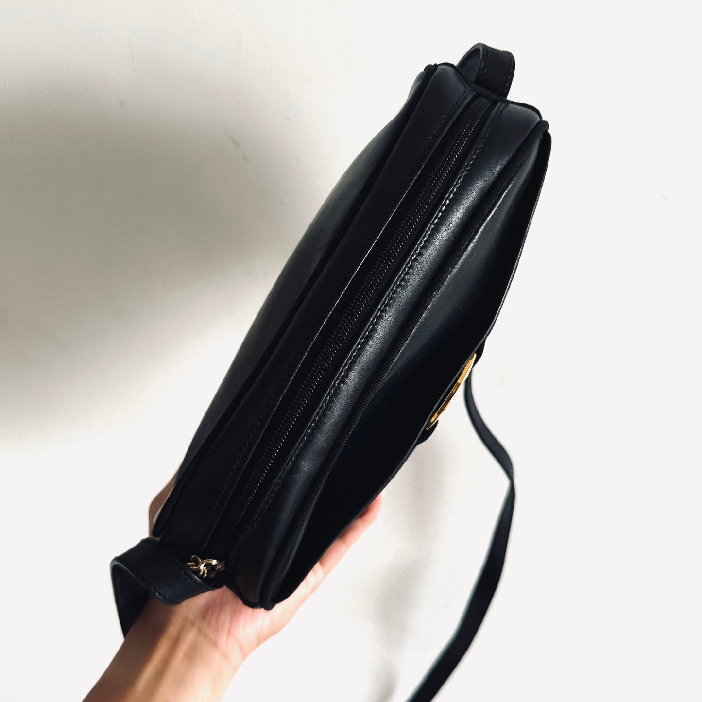 Salvatore Ferragamo Black Vara Bow GHW Camera Smooth Leather Shoulder Sling Bag