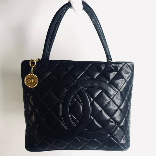 Chanel Black GHW Medallion Giant CC Monogram Logo Quilted Lambskin Shoulder Shopper Tote Bag 2s
