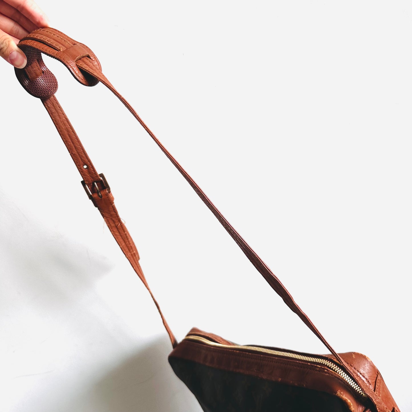 Louis Vuitton LV Sac Monogram Logo GHW Camera Bandouliere Vintage Shoulder Sling Bag