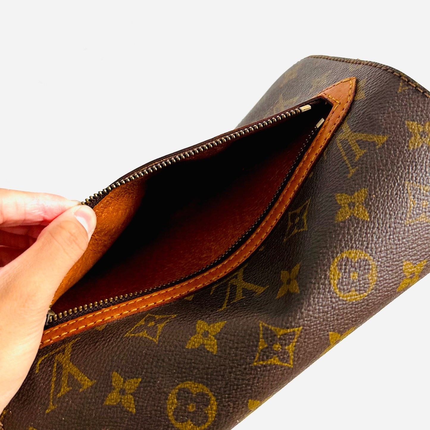 Louis Vuitton LV Saint Germain Monogram Logo GHW Vintage Flap Shoulder Sling Bag