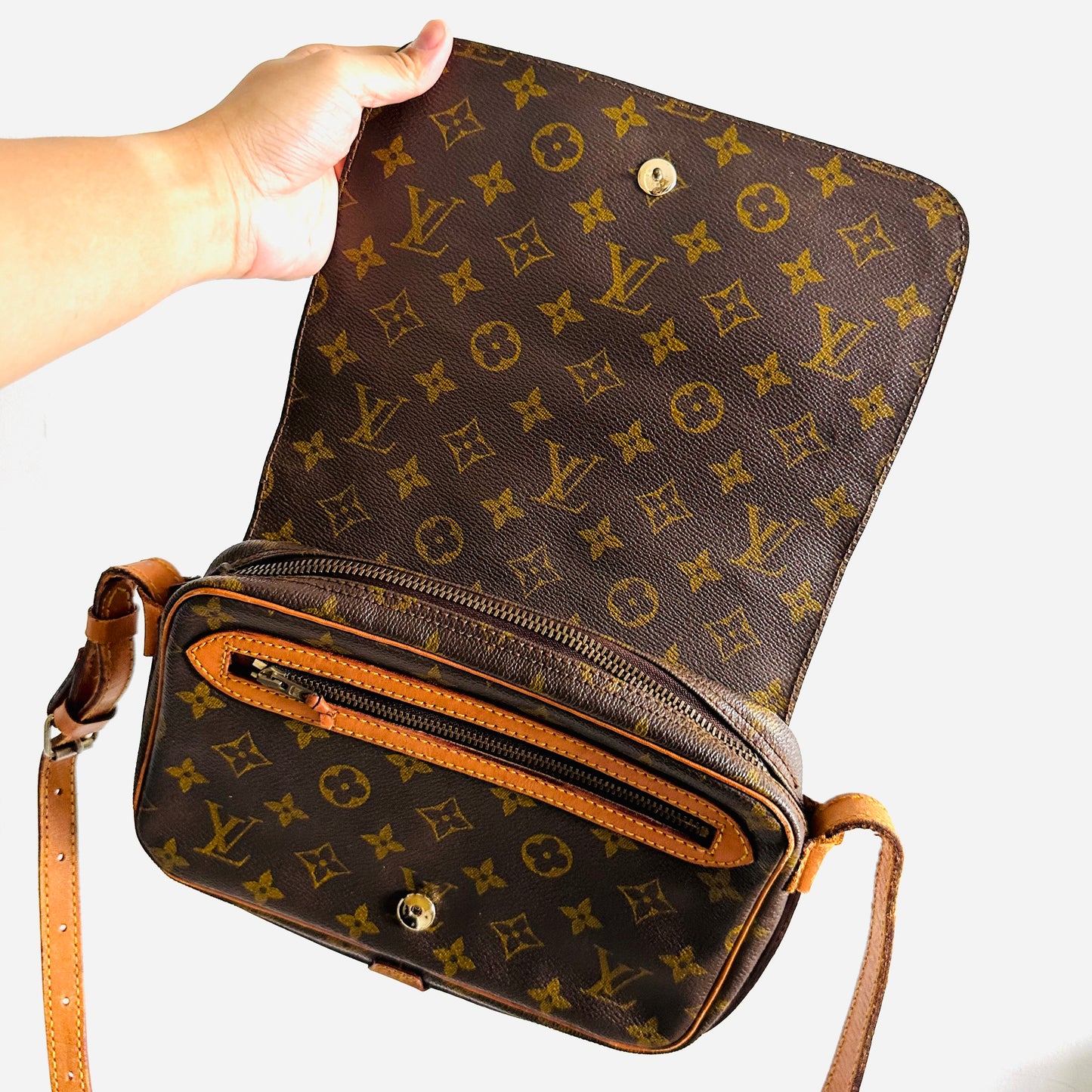 Louis Vuitton LV Saint Germain Monogram Logo GHW Vintage Flap Shoulder Sling Bag