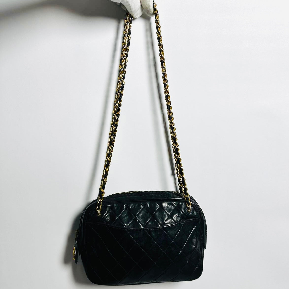 Chanel Black GHW Quilted Lambskin CC Monogram Logo Charm Chain Vintage Shoulder Sling Bag