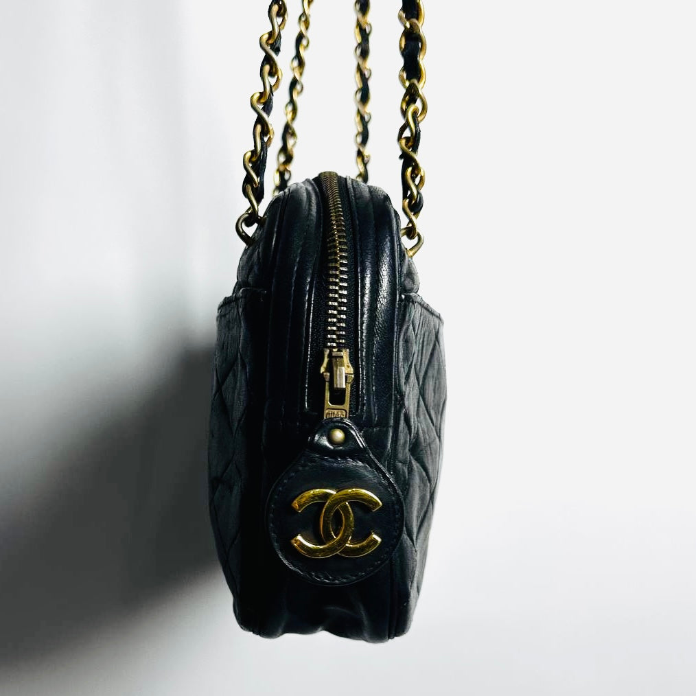 Chanel Black GHW Quilted Lambskin CC Monogram Logo Charm Chain Vintage Shoulder Sling Bag