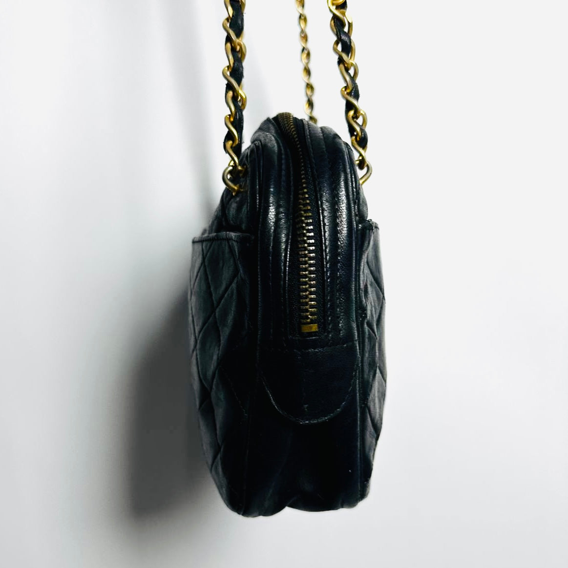 Chanel Black GHW Quilted Lambskin CC Monogram Logo Charm Chain Vintage Shoulder Sling Bag