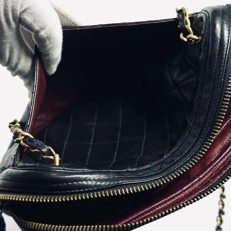 Chanel Black GHW Quilted Lambskin CC Monogram Logo Charm Chain Vintage Shoulder Sling Bag