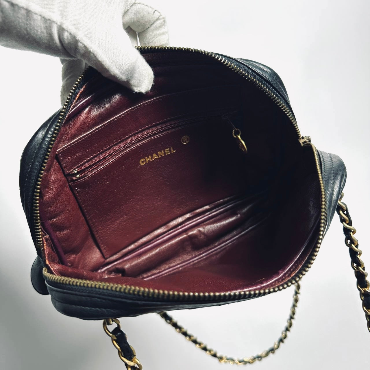 Chanel Black GHW Quilted Lambskin CC Monogram Logo Charm Chain Vintage Shoulder Sling Bag