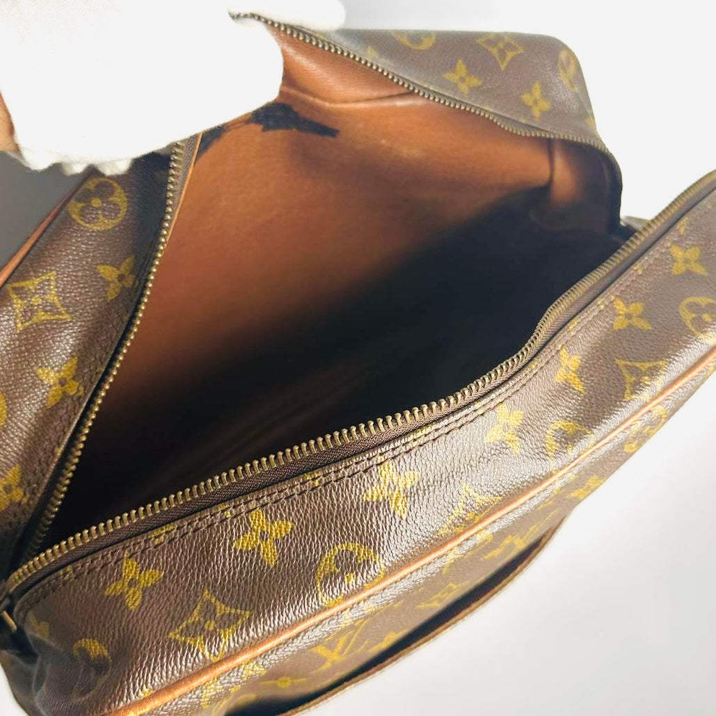 Louis Vuitton LV Reporter Nile Monogram Logo GHW Camera Messenger Shoulder Sling Bag