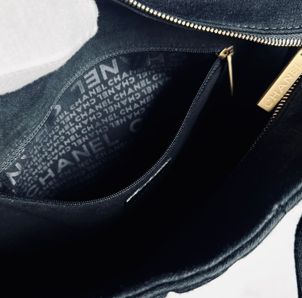 Chanel Black GHW Giant CC Monogram Logo Chocolate Bar Quilted Jersey Fabric Vintage Shopper Shoulder Tote Bag 7s