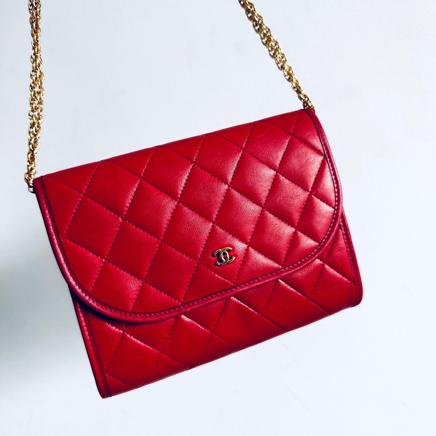 Chanel Red GHW Quilted Lambskin Leather CC Logo 2-Way Vintage Flap Mini Shoulder Sling Bag