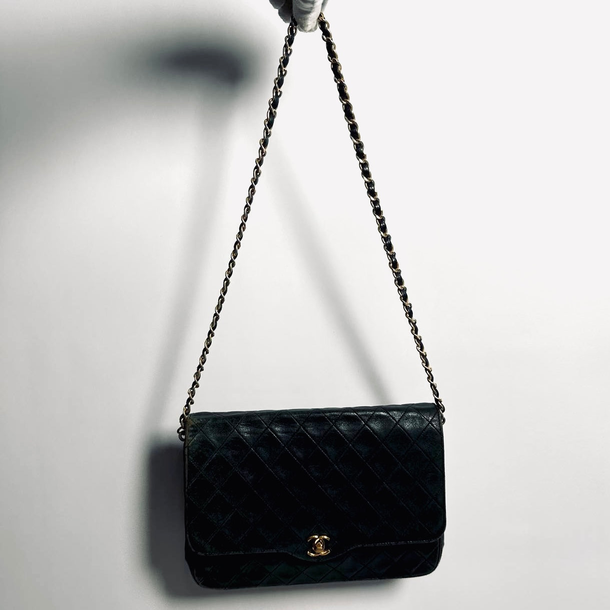 Chanel Black GHW CC Monogram Logo Turnlock Single Flap Quilted Lambskin Vintage Shoulder Sling Bag Pre Series