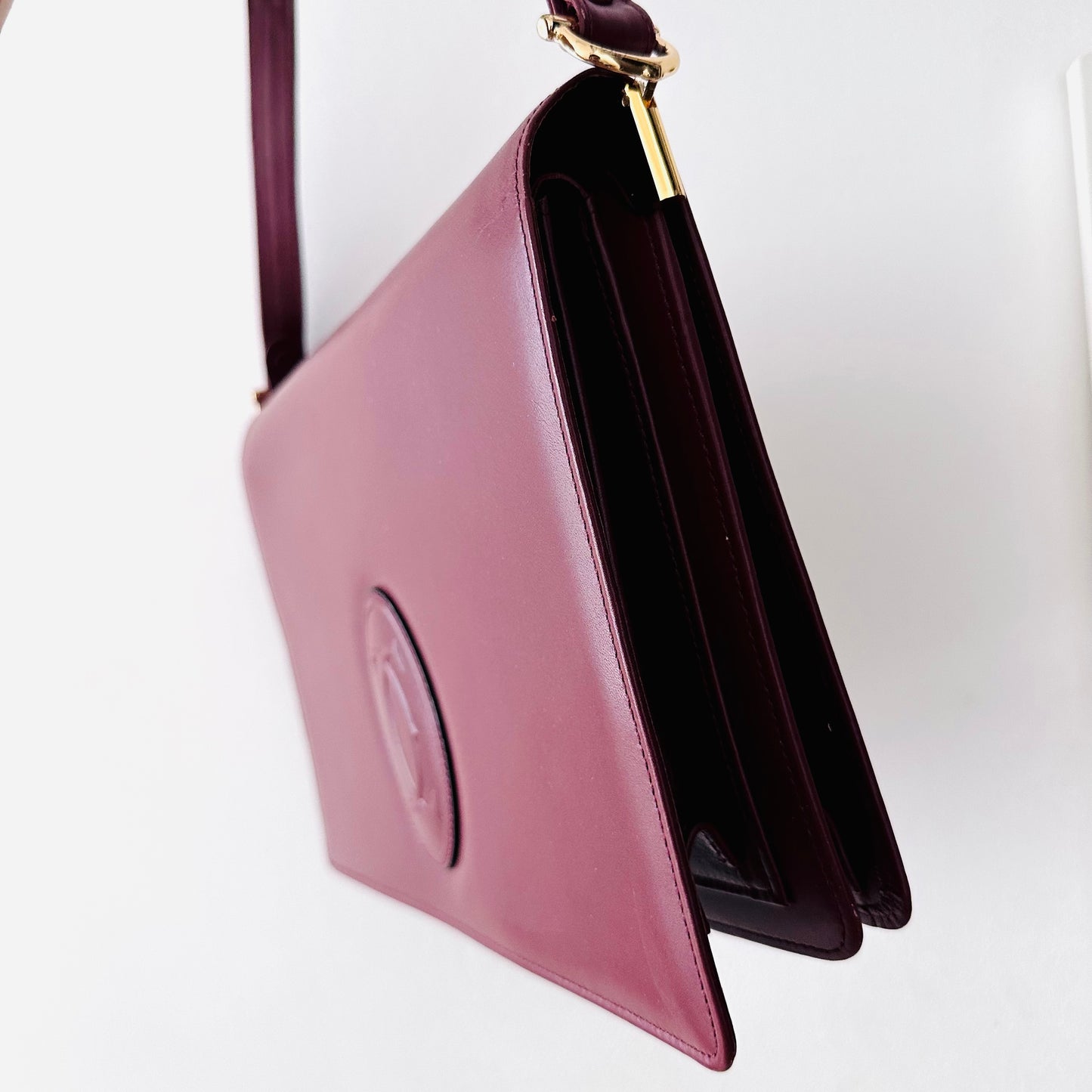 Cartier Must / Mast de Cartier Burgundy Maroon Red GHW Smooth Leather Flap Shoulder Sling Bag
