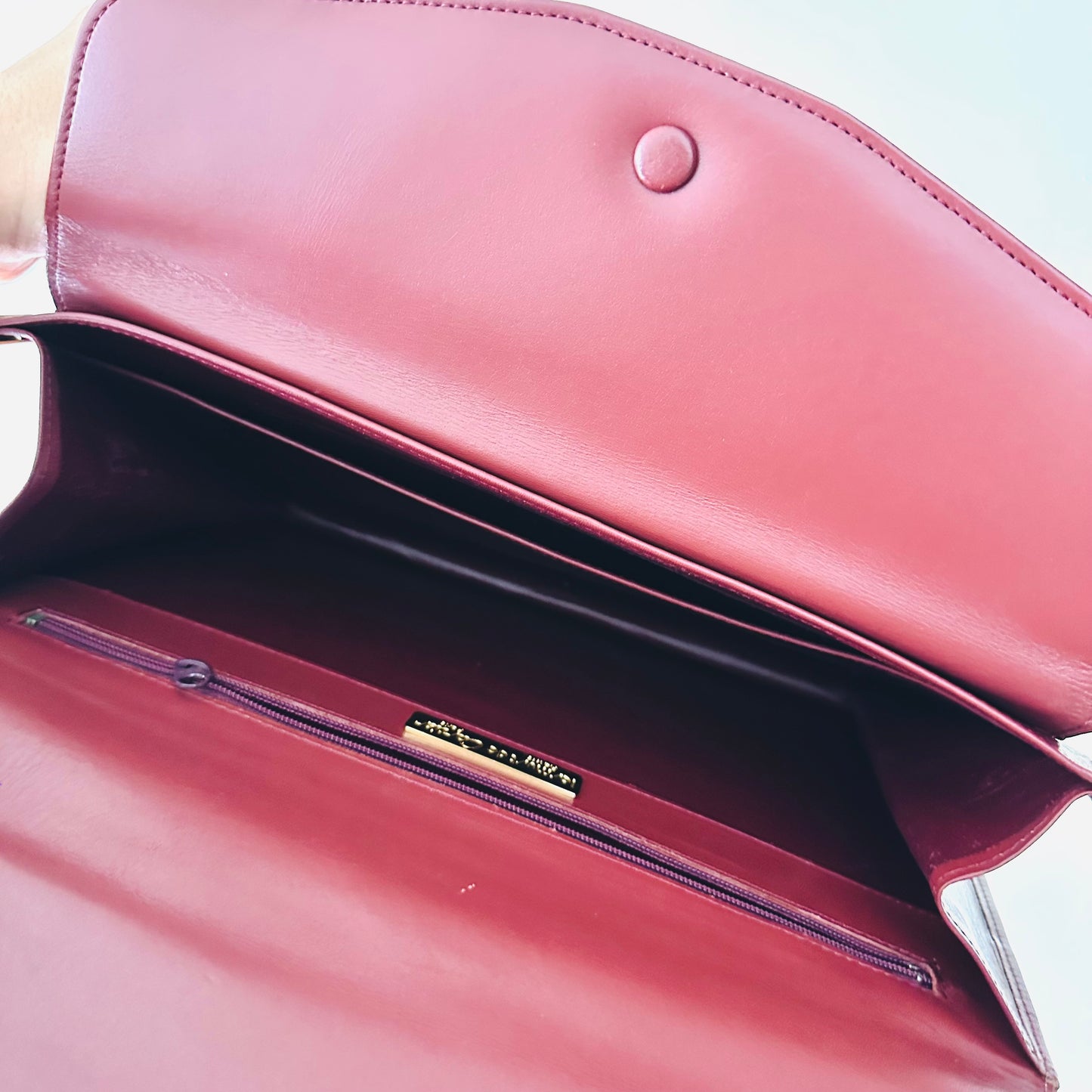 Cartier Must / Mast de Cartier Burgundy Maroon Red GHW Smooth Leather Flap Shoulder Sling Bag
