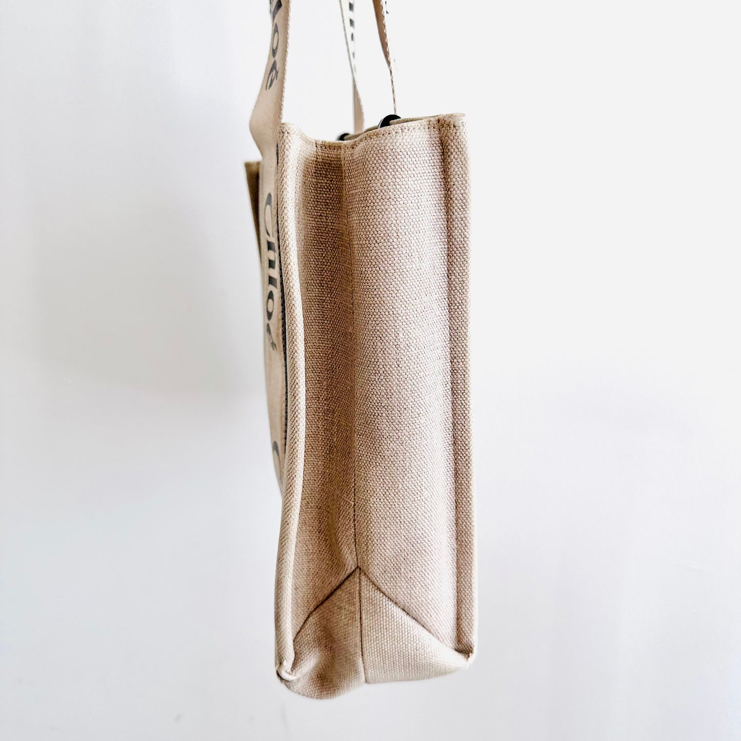 Chloe Woody Beige / Black / White Monogram Logo Shopper Medium Shoulder Tote Bag